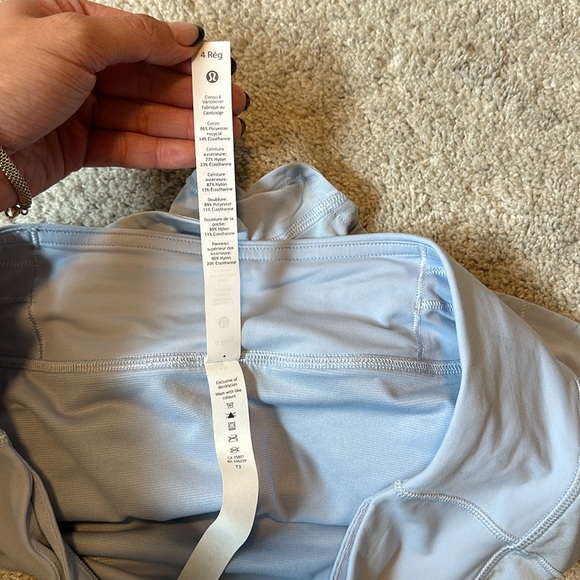 Lululemon Speed Up High-Rise Lined Short 2.5” Size 4 Light Blue - Picture 6 of 9
